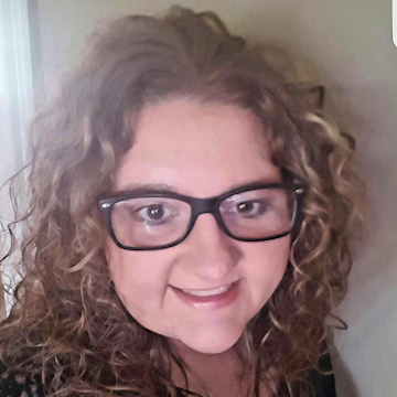 Profile photo of Mindy Hand